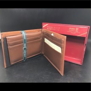 Perry Ellis Brown leather bifold wallet